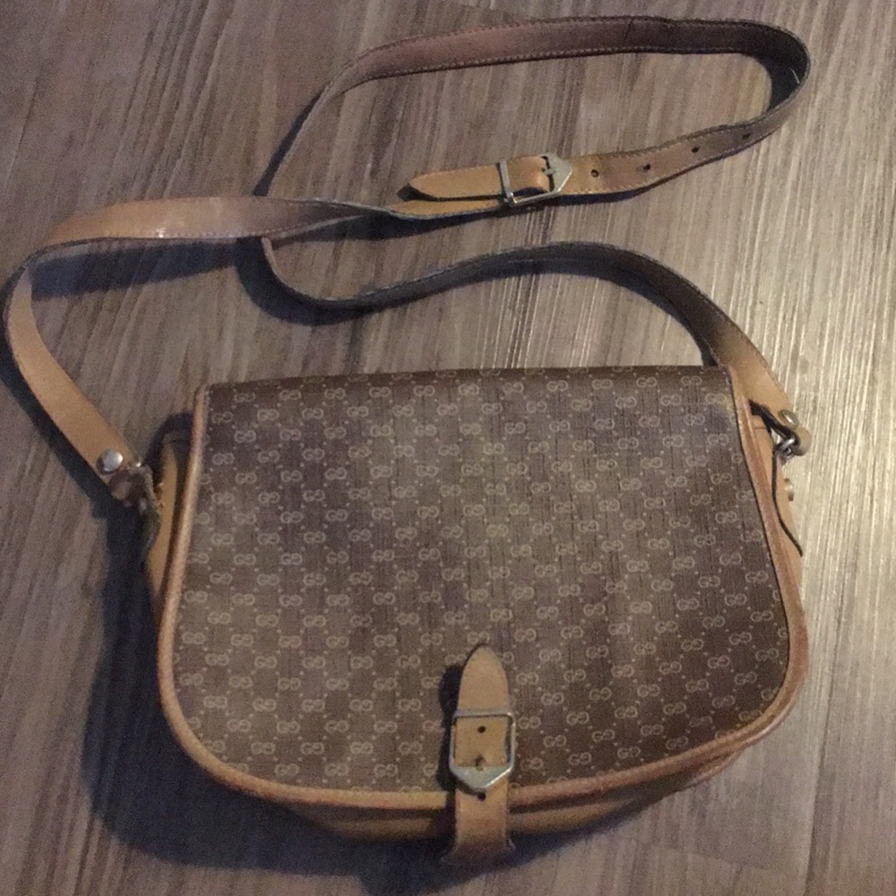 VINTAGE GUCCI CROSSBODY💕